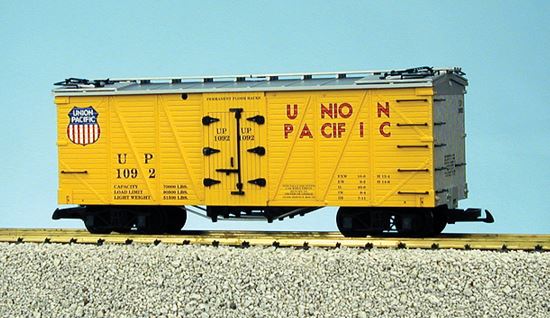 USA Trains 15016 G Union Pacific Outside Braced Refrigerator Car #1092