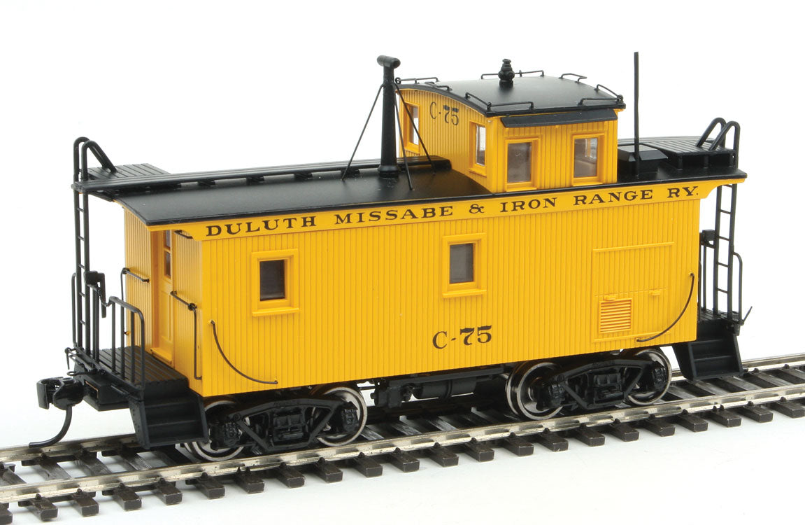 Walthers 920-103451 HO Duluth, Missabe & Iron Range Class G2 Wood Caboose #C-75