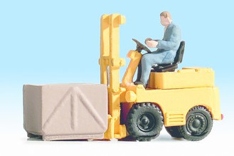 Noch 16770 HO Forklift with Figure - Assembled (Yellow)
