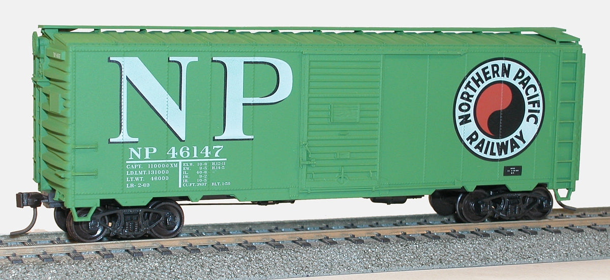 Accurail 35029 HO Northern Pacific AAR 40' Steel Box Car Kit