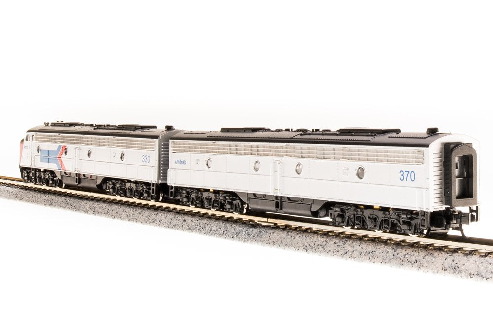 Broadway Limited 3242 N Amtrak EMD E8B Diesel Engine with Sound & DCC #371