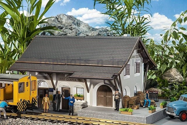 Pola 330899 G Guarda Station Building Kit