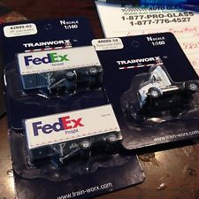 Trainworx Inc 48089-14 N Kenworth T800 Single Axle Fedex Tractor Freight