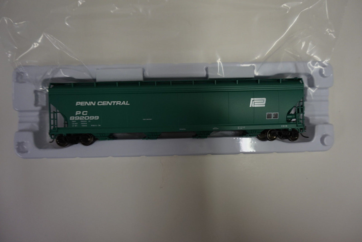 Atlas 20003568 HO Penn Central ACF 5701 4-Bay Grain Hopper #892099