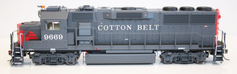Fox Valley Models 20351 HO Cotton Belt GP60 Diesel Locomotive Standard DC #9635