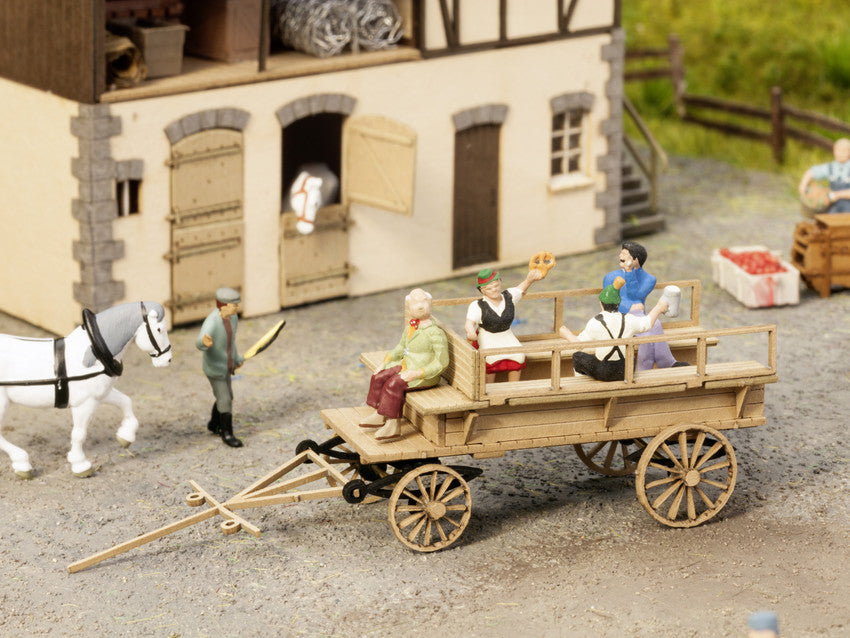 Noch 14244 HO Horse-Drawn Passenger Wagon Kit