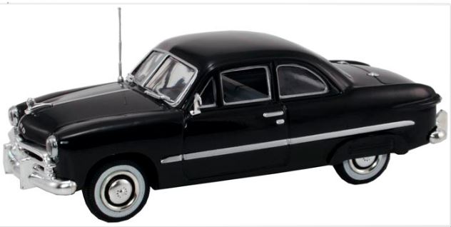 MTH 30-50109 O 1949 Ford 2-Door Coupe with Fender Skirts (Black)
