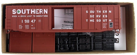 Accurail 56031 HO Southern Railway 50' Ext. Post Boxcar Kit #19847