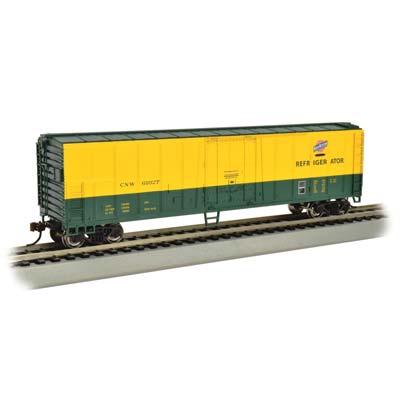 Bachmann 17905 HO Chicago and Northwestern 50' Steel Reefer #61027