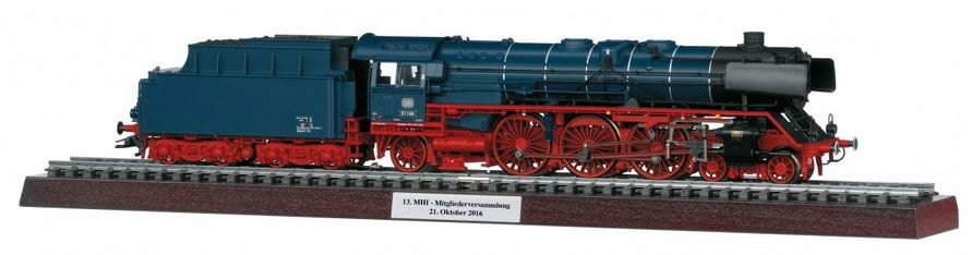 Marklin 39009 HO German Steam Locomotive BR 01 of the DB (Sound Decoder)