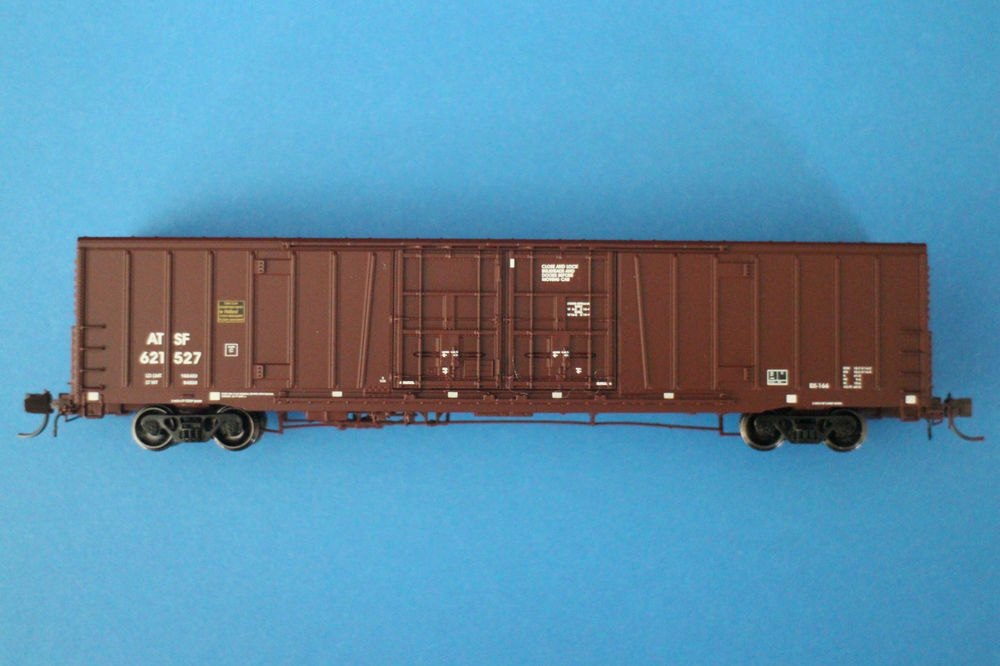 BLMA Models 18009 N Santa Fe Bx-166 60' Double Door Box Car #621527
