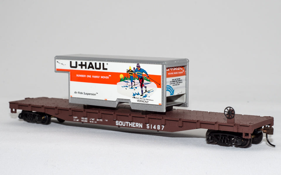 Con-Cor 1009298 HO Southern Railway 54' Flatcar with U-Haul "Vermont" #51487