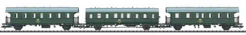Trix 23321 HO GDR German State Railroad Passenger Car Set (3)