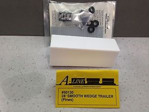 A-Line 50130 HO Undecorated 28' Smooth Wedge Trailer