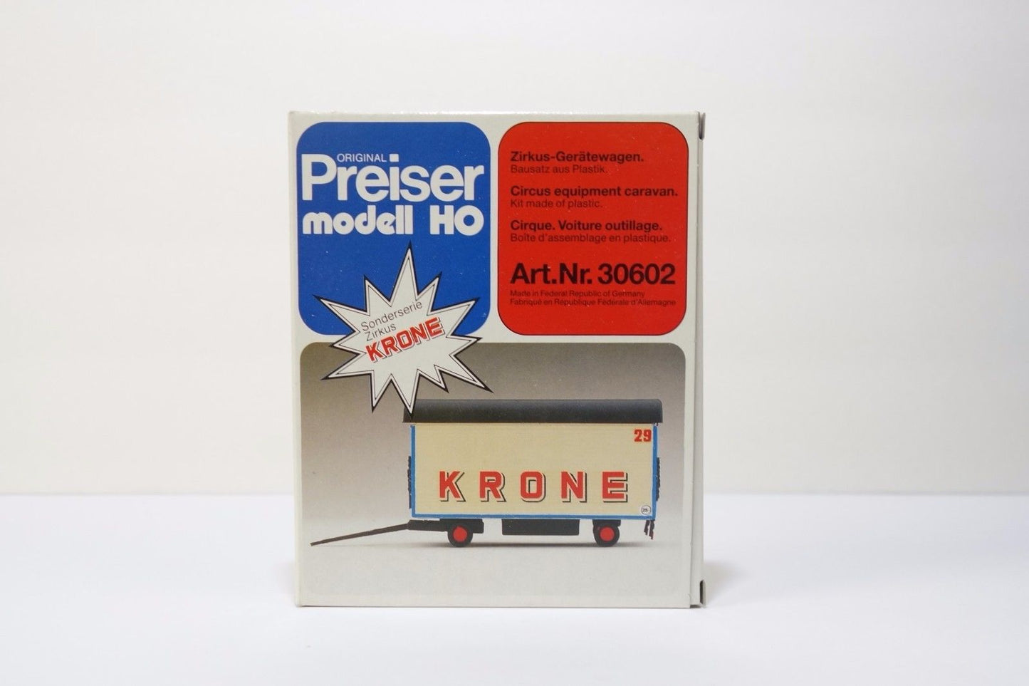 Preiser 30602 HO Krone Circus Equipment Caravan Plastic Model Kit