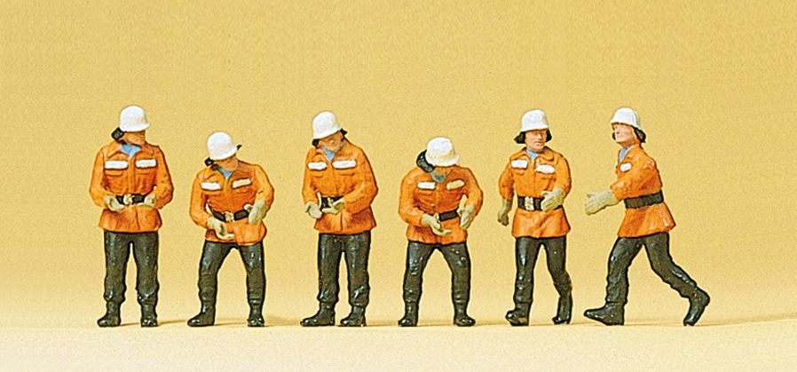 Preiser 10242 HO Firemen In Action Figures without Equipment (Set of 6)