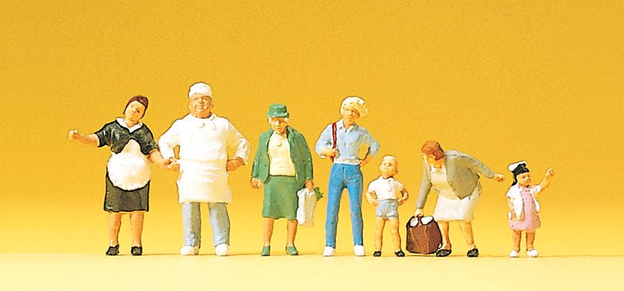 Preiser 10275 HO Bakers with Customers Figures (Set of 6)