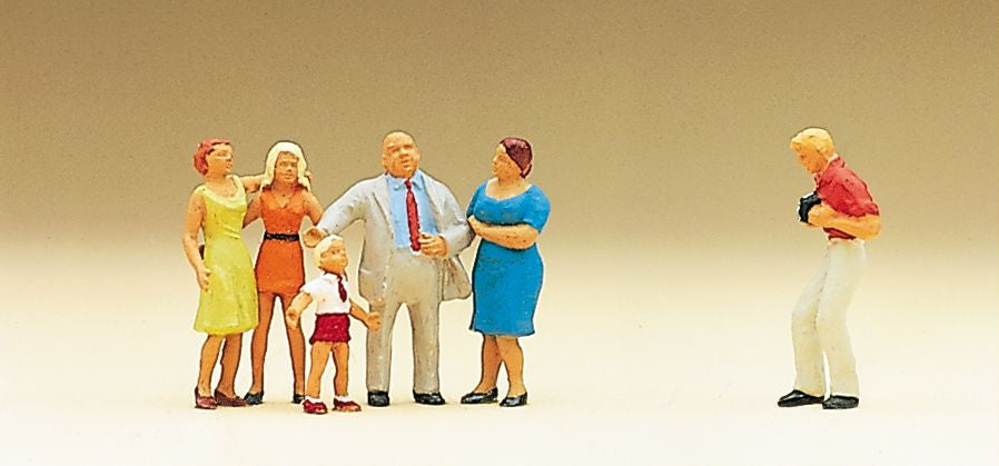 Preiser 10278 HO Family Krause with Photographer Figures (Set of 6)