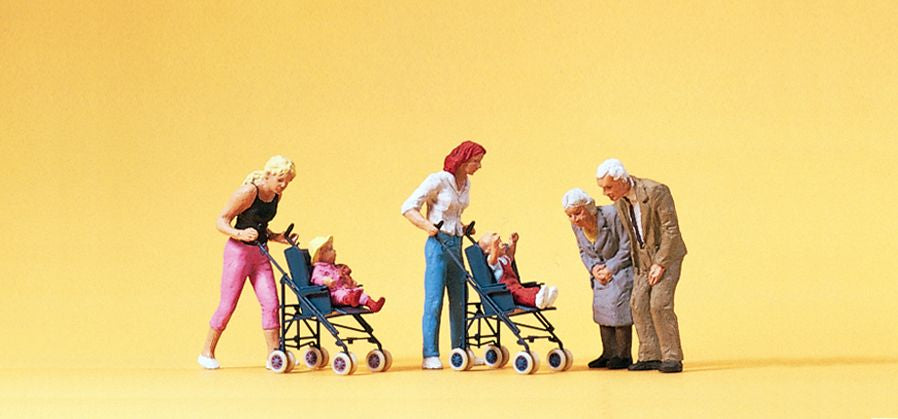 Preiser 10493 HO Mothers w/Children & Grandparents Figures (Set of 6)
