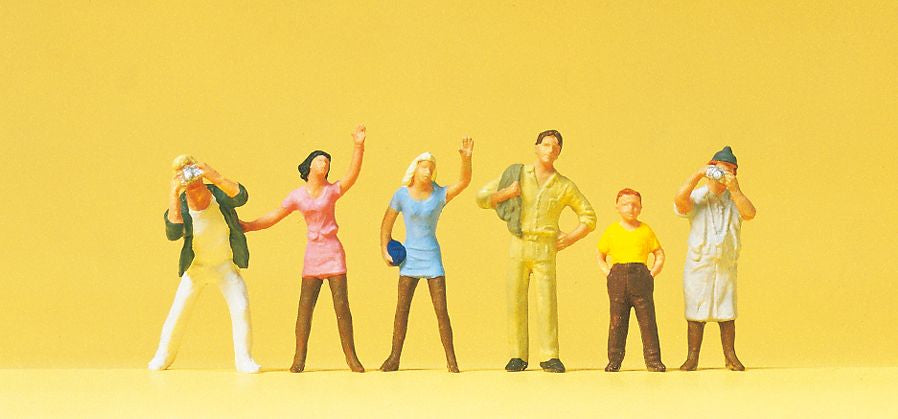 Preiser 14076 HO Spectators Figures (Set of 6)