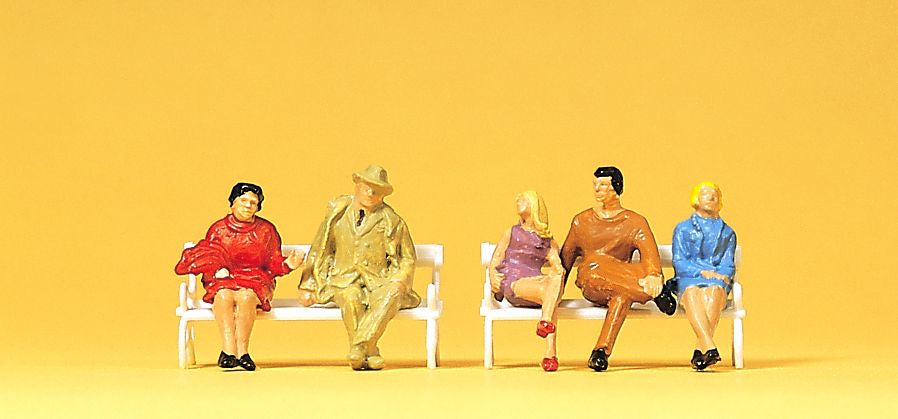 Preiser 14101 HO Seated Persons On Benches Figures (Set of 5)