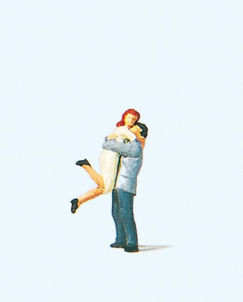 Preiser 28031 HO Happy Return Couple Figures