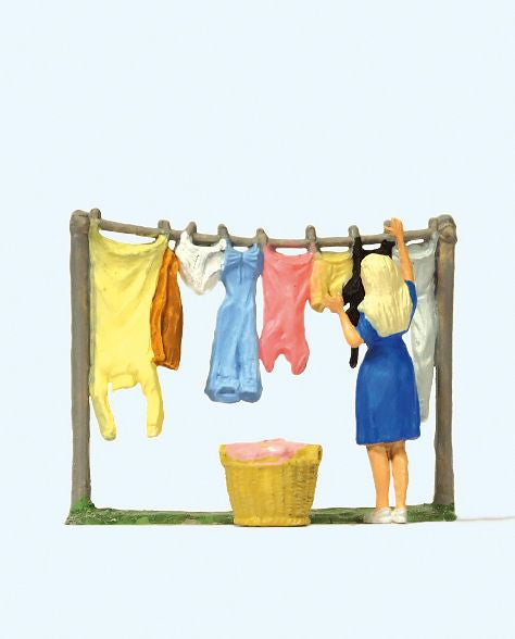 Preiser 28110 HO Scale Laundry Day Woman Hanging Clothes on Line