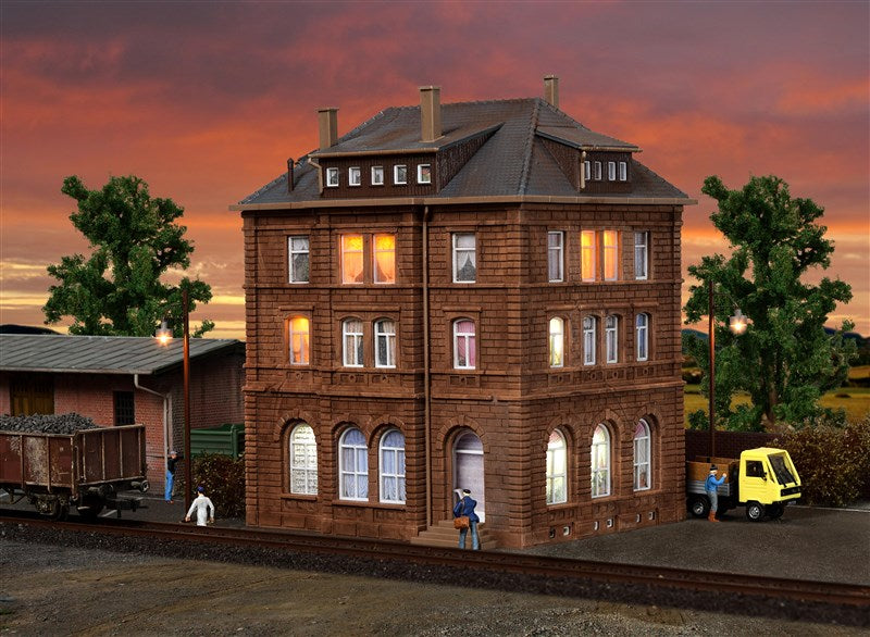 Kibri 38199 HO Scale Railway Operations Office with Lights