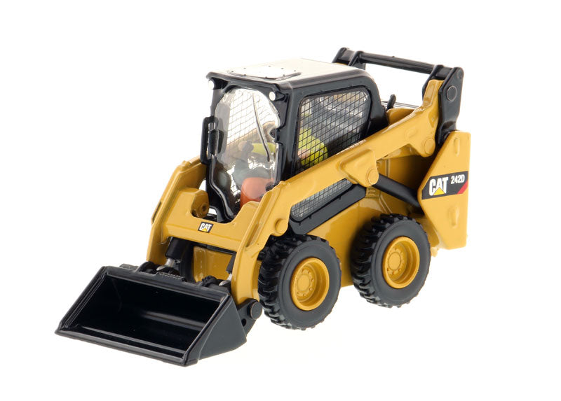 DieCast Masters 85525 1:50 Caterpillar 242D Compact Skid Steer Loader Vehicle