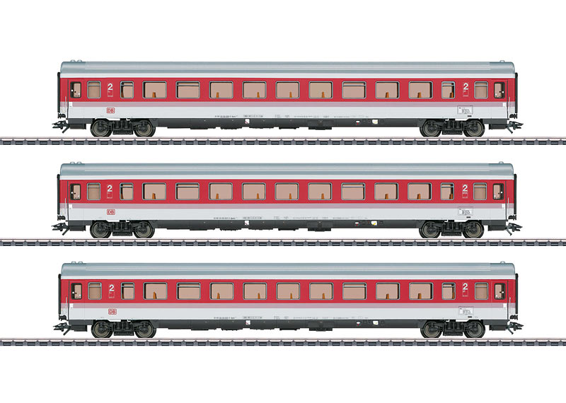 Marklin 43310 HO Express Train Passenger Car Set (3)