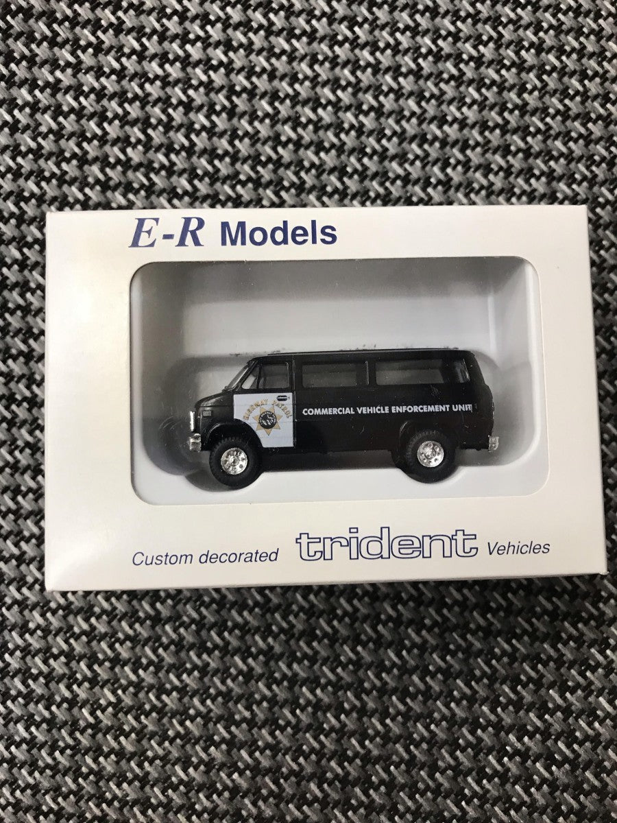 E-R Models 040-90452 HO HP Vechicle Enforcement Van