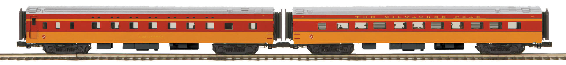 MTH 20-66284 O Milwaukee 70' Streamlined Sleeper/Diner Passenger Set (Set of 2)