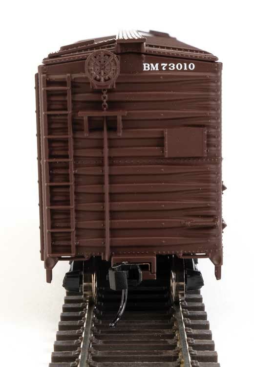 Walthers 910-2725 HO Boston and Maine 40' AAR Modified 1937 Boxcar RTR #73010