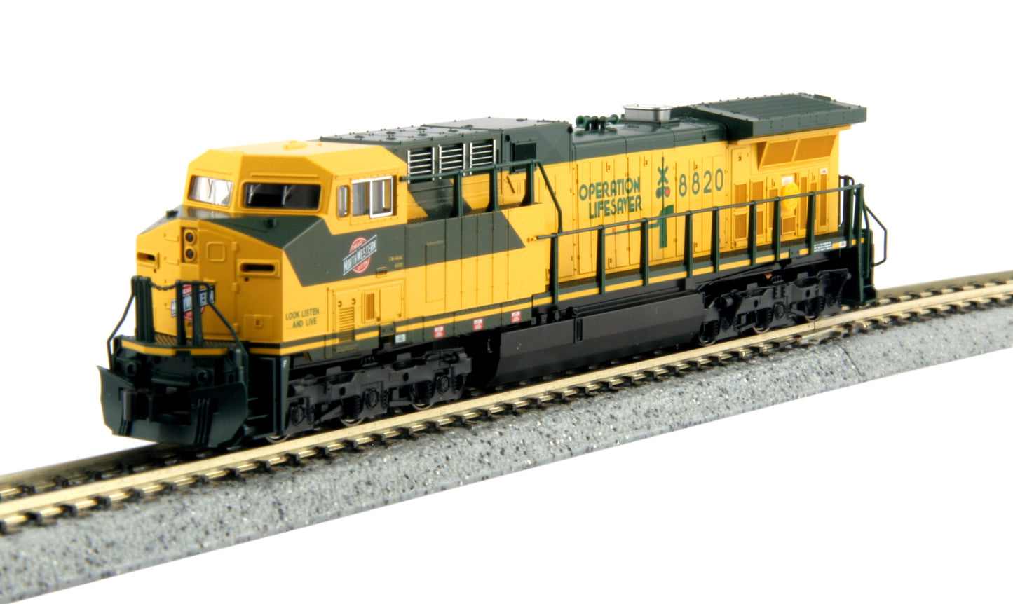 Kato 176-7036 N Chicago & North Western GE AC4400CW Diesel Locomotive #8820