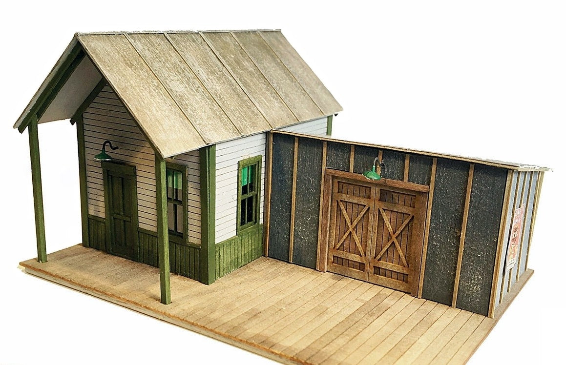Railroad Line Models 9404 O Yardmaster's Office and Shed Kit