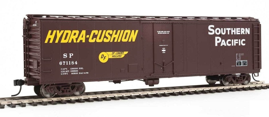 Walthers 910-2823 HO Scale Southern Pacific 50' PC&F Insulated Boxcar #671184