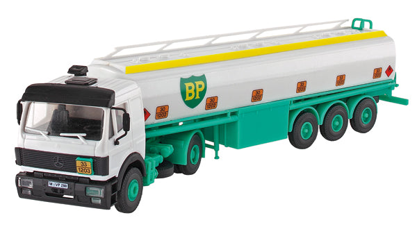 Kibri 14670 1:87 BP - Mercedes-Benz Truck with Tanker Trailer