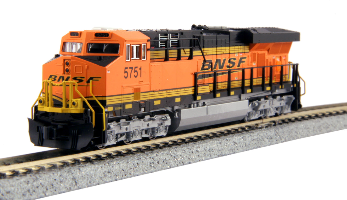 Kato 176-8924-1 N BNSF "Swoosh" GE ES44AC "Gevo" Diesel Locomotive #5751 w/DCC