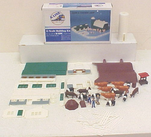 K-Line K-4132 O Scale Barn & Chicken Coop Kit