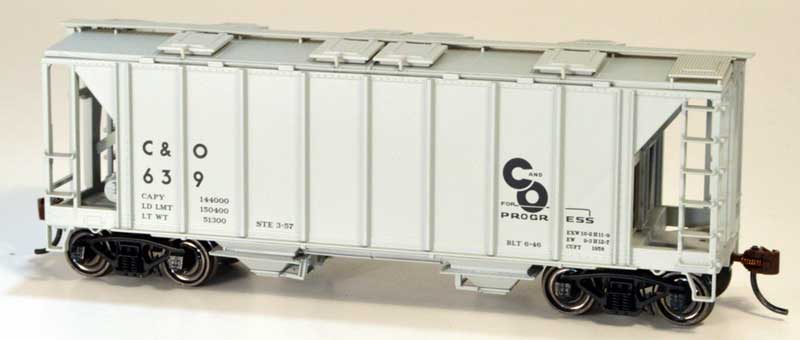 Bowser 60109 HO Chesapeake and Ohio 70 Ton Covered Hopper Car Kit #679