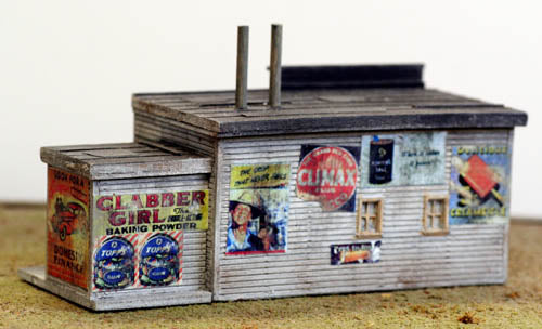 Model Tech Studios D0287P Old Shed Cluttered with Signs