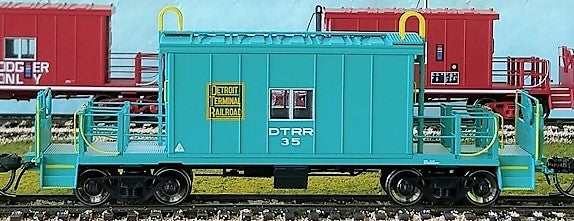 Bluford Shops 25100 N Detroit Terminal Short-Roof Transfer Caboose #35