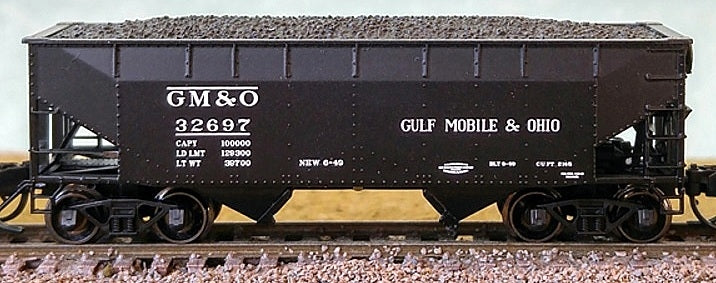 Bluford Shops 66081 N Gulf Mobile & Ohio 2-Bay Offset-Side Hopper with Load