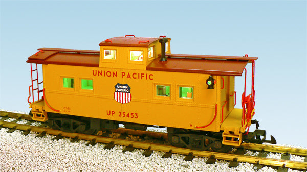 USA Trains R12172 G Union Pacific Center Cupola Caboose (Yellow/Oxide)