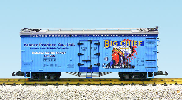 USA Trains R16475A G Big Chief Apples U.S. Refrigerator Cars (Blue/Silver)