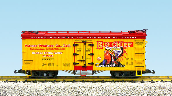 USA Trains R16475B G Big Chief Apples U.S. Refrigerator Cars (Yellow/Red)