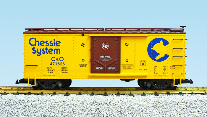 USA Trains R19102C G Chessie System Simulated Wood Box Car #471827
