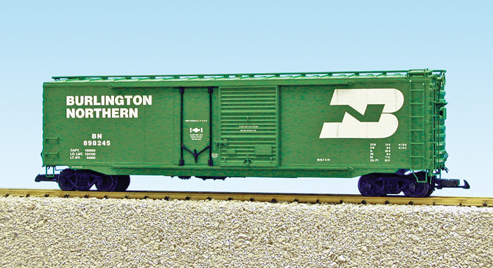 USA Trains R19307C G Burlington Northern 50 Ft. Box Car with Plug/Steel Double