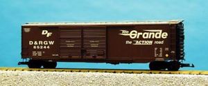 USA Trains R19309B G Rio Grande 50' Box Car with AAR Double Door (Red)