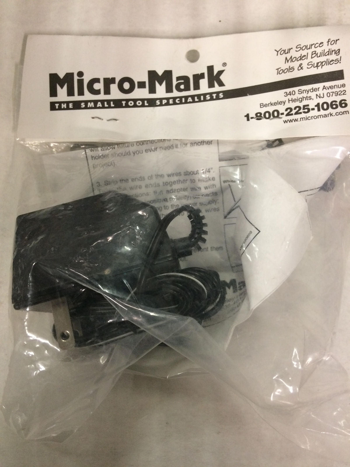 Micro-Mark 82368 AC Adapter for Electro-Luminescent Lighting Kits